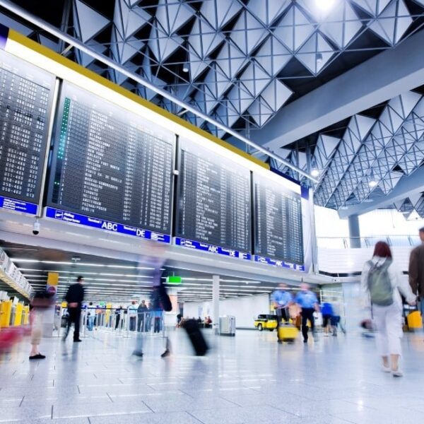 Aeropuertos eliminan el libro de quejas y el reclamo de pasajeros ahora es solo digital