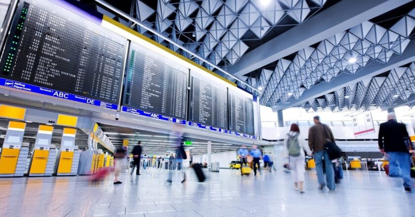 Aeropuertos eliminan el libro de quejas y el reclamo de pasajeros ahora es solo digital