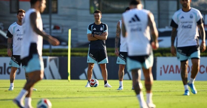 Scaloni perfila la formación de Argentina para el cruce con Cabo Verde