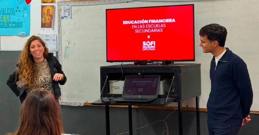 Alumnos de Venado Tuerto, Wheelwright, Murphy y San Eduardo se capacitaron en educación financiera