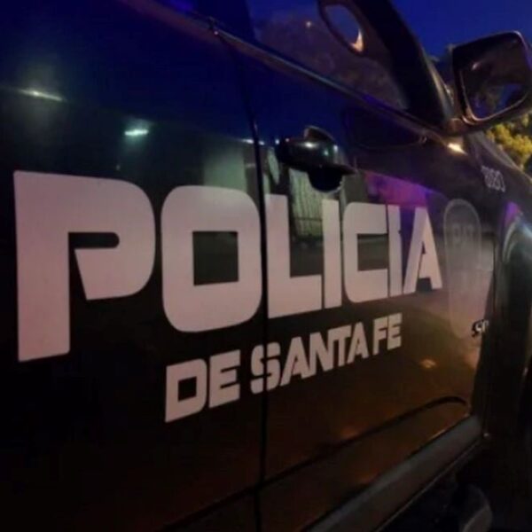 Santa Fe: Asalto a la casa de un jefe policial con un delincuente herido de bala
