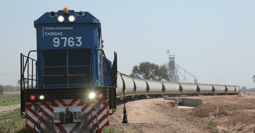 El Gobierno nacional oficializó la licitación y los pliegos para privatizar el Belgrano Cargas