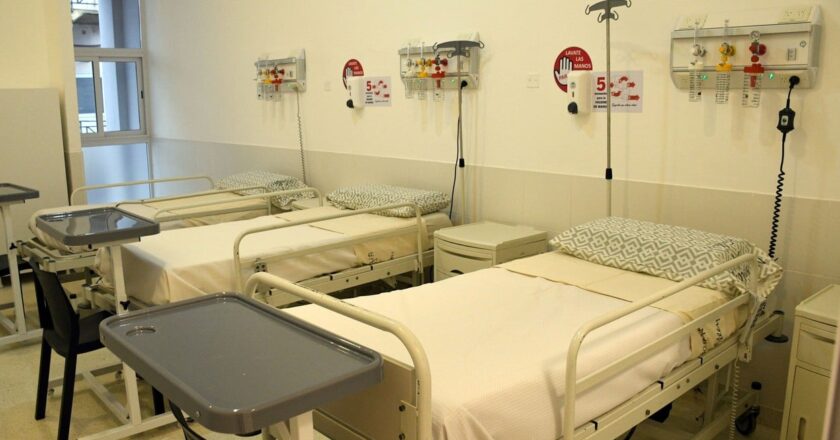 El Hospital Cullen inauguró la nueva Sala de Neurología en reemplazo del viejo subsuelo