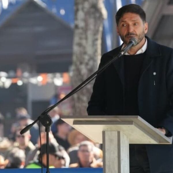 Reclaman destinar divisas al desarrollo productivo y no a políticas populistas