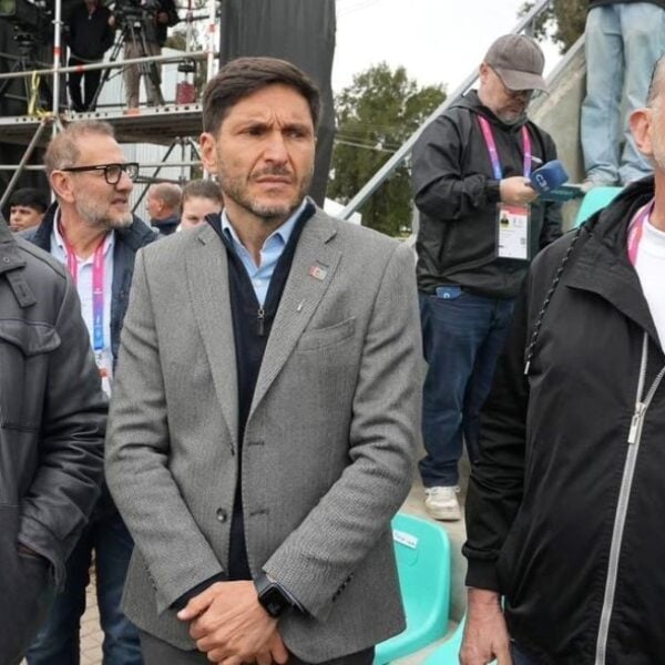 Omar Perotti recorrió las instalaciones del Centro de Alto Rendimiento Deportivo