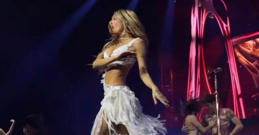Tini Stoessel se quebró en pleno show en México y encendió las alarmas entre sus seguidores