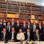Reforma política: Santilli negoció con gobernadores en París la eliminación de las PASO para 2027